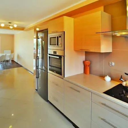 Duzy Apartament Kolobřeh